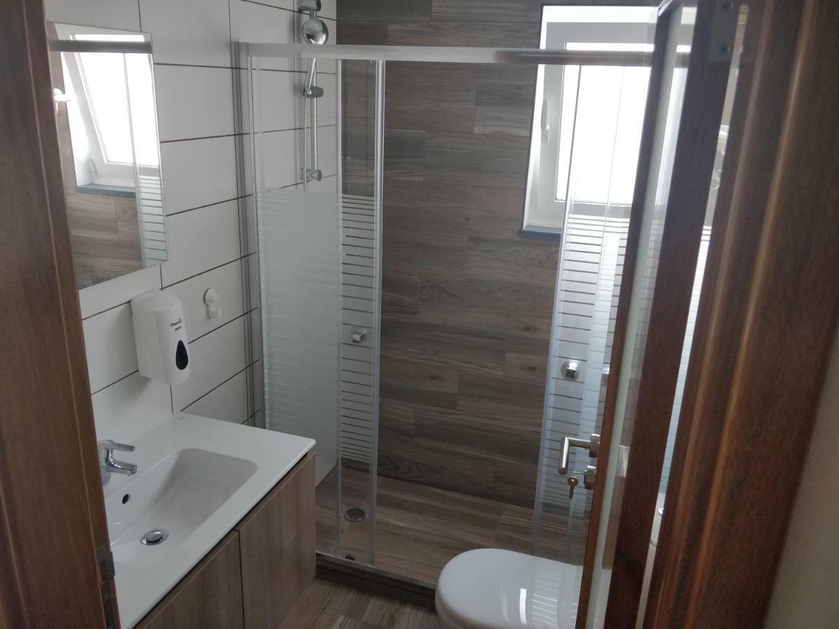 Casa D'Avo Guesthouse And Apartment Urzelina المظهر الخارجي الصورة