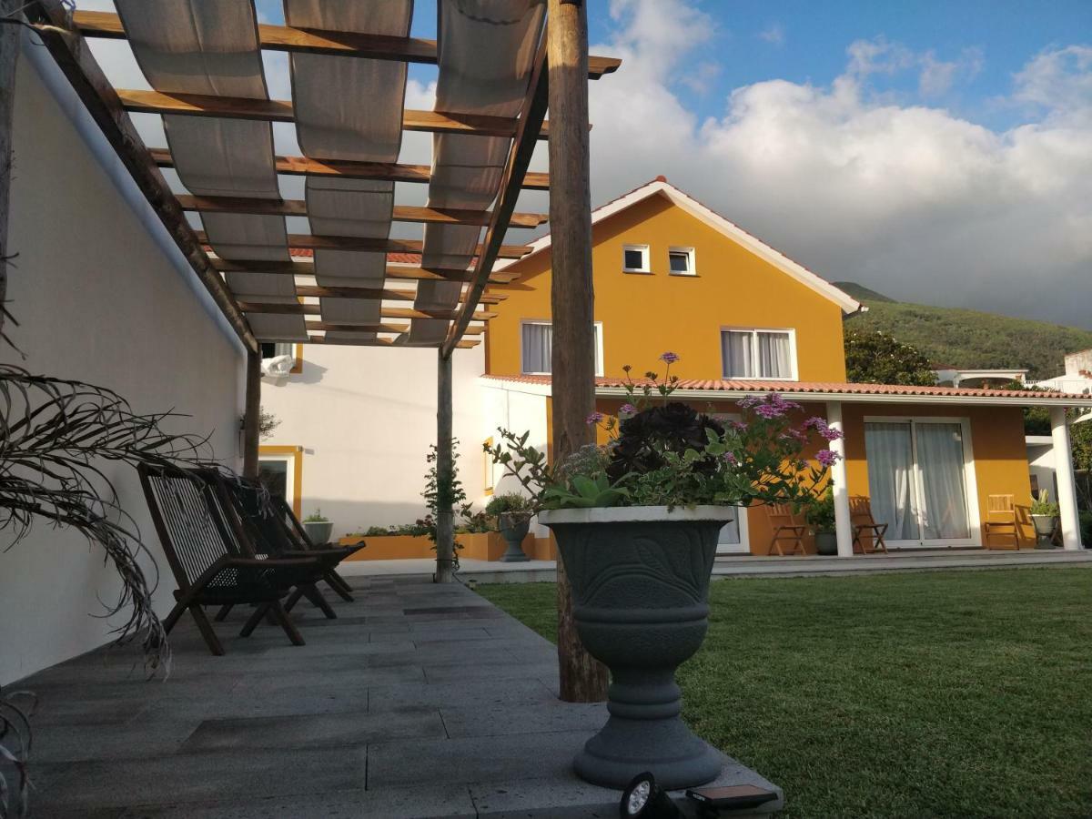 Casa D'Avo Guesthouse And Apartment Urzelina المظهر الخارجي الصورة
