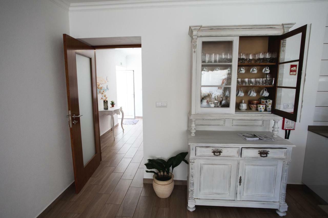 Casa D'Avo Guesthouse And Apartment Urzelina المظهر الخارجي الصورة