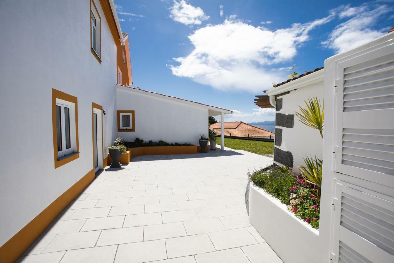 Casa D'Avo Guesthouse And Apartment Urzelina المظهر الخارجي الصورة